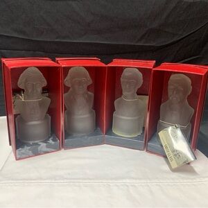 LE Smith Frosted Glass Presidential Bust Set